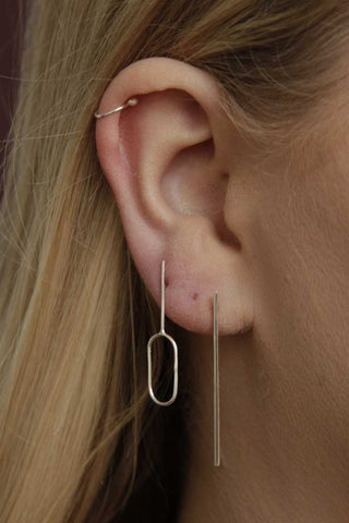 Earring Line | Statement ear stud with pit!